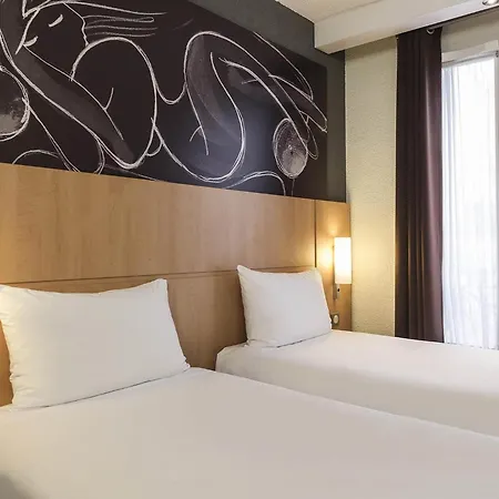 Ibis Vaugirard Porte De Versailles Hotel 3*
