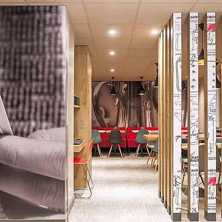 Ibis Vaugirard Porte De Versailles Hotel 3*