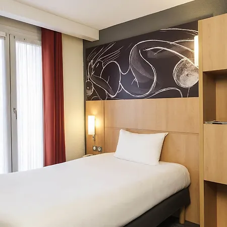 Ibis Vaugirard Porte De Versailles Paris