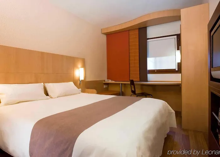 מלון Ibis Vaugirard Porte De Versailles