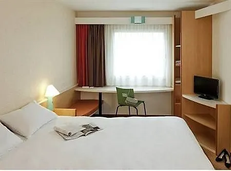 Ibis Vaugirard Porte De Versailles Paris