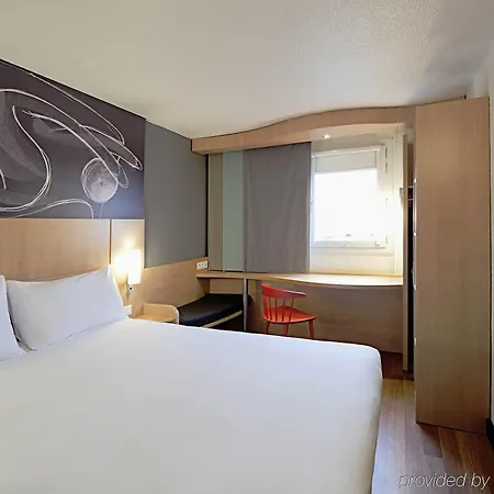 Ibis Vaugirard Porte De Versailles Hotell 3*