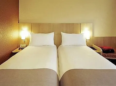 Hotell Ibis Vaugirard Porte De Versailles Paris