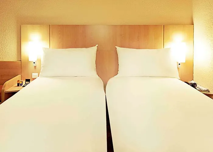 Ibis Vaugirard Porte De Versailles Paris