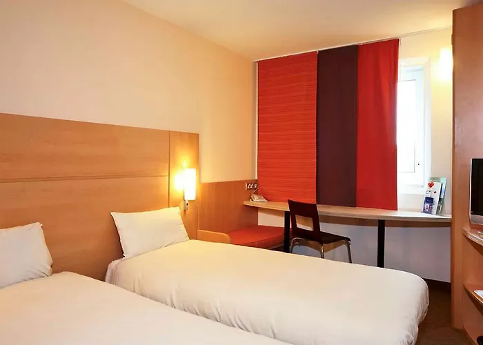 Hotel Ibis Vaugirard Porte De Versailles 3*